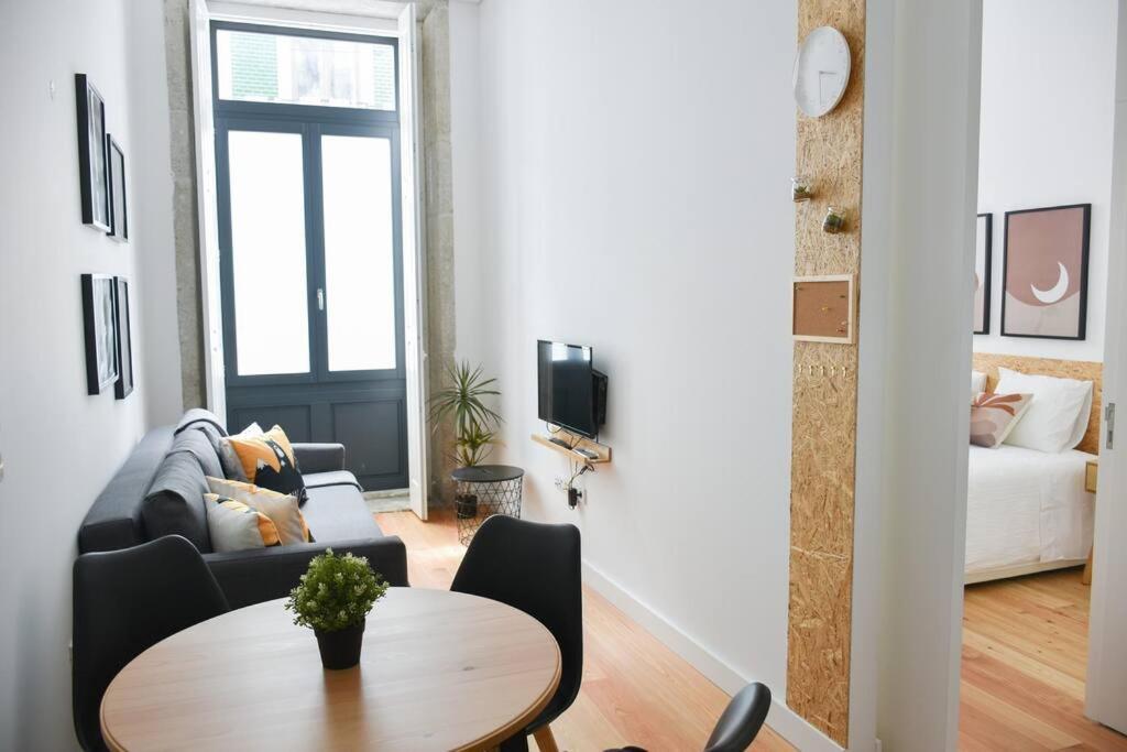 Comfort Next To Main Avenue And Metro Trindade Porto Exterior photo